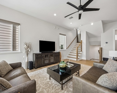 1615 Bigelow Street - Photo Thumbnail 13