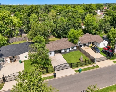 5635 Belarbor Street - Photo Thumbnail 22