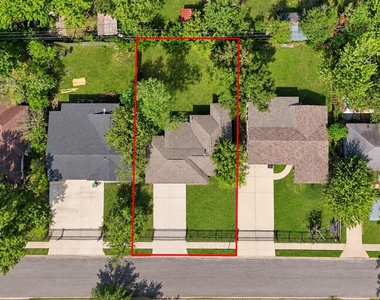 5635 Belarbor Street - Photo Thumbnail 21