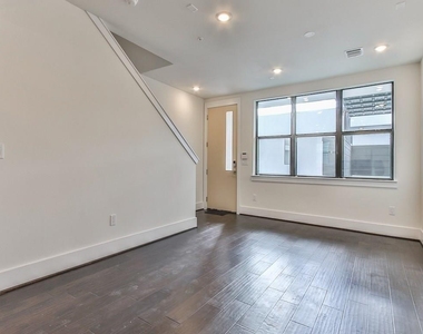 2401 Crawford Street - Photo Thumbnail 2