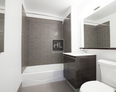 Rockwell Place - Photo Thumbnail 6