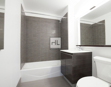 Rockwell Place - Photo Thumbnail 4