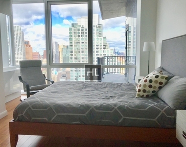 Rockwell Place - Photo Thumbnail 3