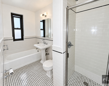 East 56 Street - Photo Thumbnail 5
