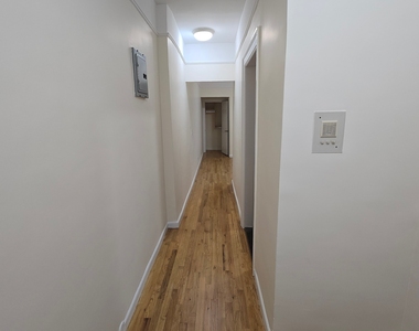 West 13 Street - Photo Thumbnail 3