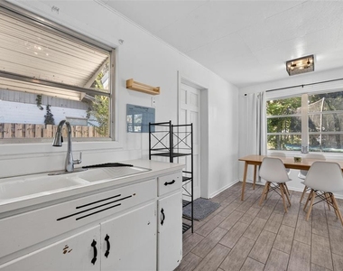 1208 Pat Avenue - Photo Thumbnail 8