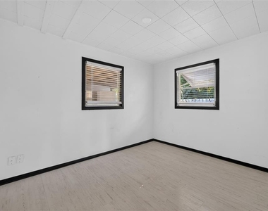 1208 Pat Avenue - Photo Thumbnail 15