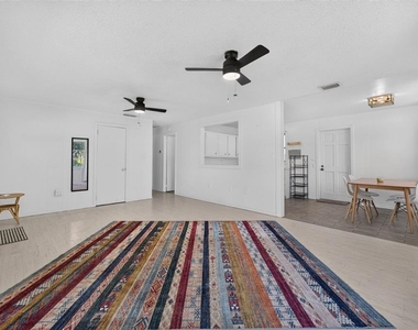 1208 Pat Avenue - Photo Thumbnail 3