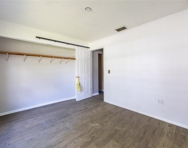 7250 Fullerton Court - Photo Thumbnail 10