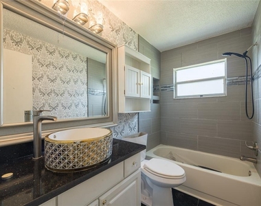 7250 Fullerton Court - Photo Thumbnail 9