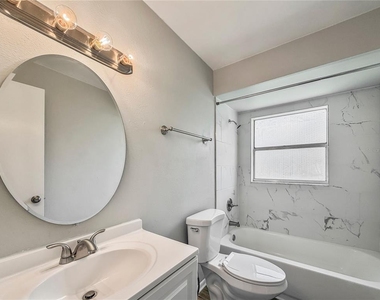 690 Lilac Road - Photo Thumbnail 14
