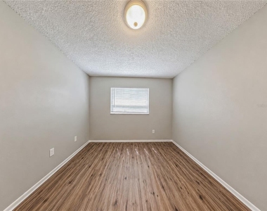 690 Lilac Road - Photo Thumbnail 8