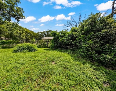 690 Lilac Road - Photo Thumbnail 16