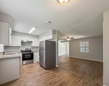 690 Lilac Road - Photo Thumbnail 6