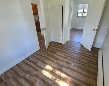 1060 18th Avenue S - Photo Thumbnail 24