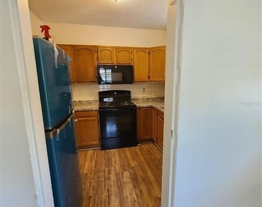 1060 18th Avenue S - Photo Thumbnail 30