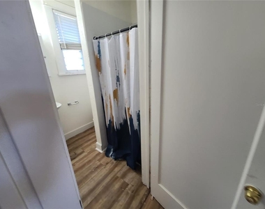 1060 18th Avenue S - Photo Thumbnail 15