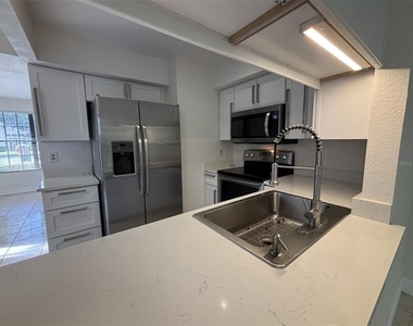 16638 Brigadoon Drive - Photo Thumbnail 8