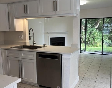 16638 Brigadoon Drive - Photo Thumbnail 6