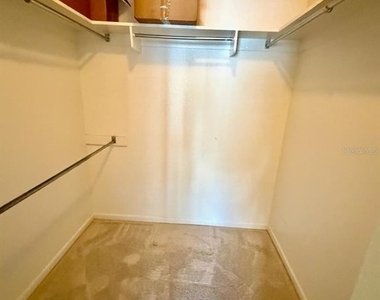 6775 49th Avenue N - Photo Thumbnail 10