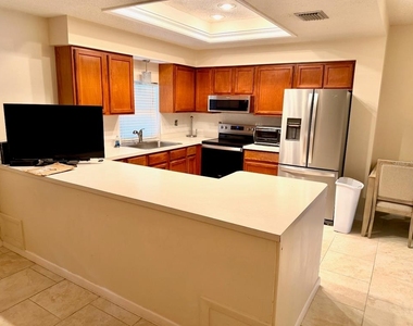6775 49th Avenue N - Photo Thumbnail 1