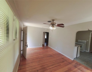 2929 4th Avenue S - Photo Thumbnail 7