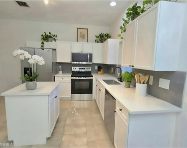 13241 Opal Court - Photo Thumbnail 10