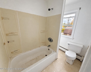 930 S Hanover Street - Photo Thumbnail 6