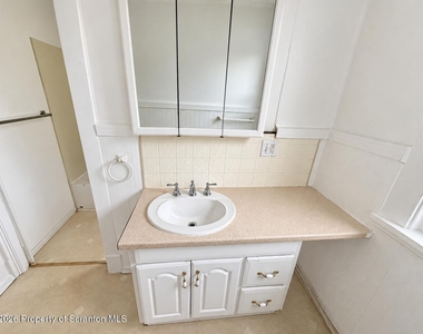 930 S Hanover Street - Photo Thumbnail 4