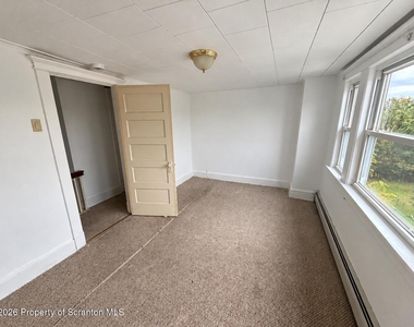 930 S Hanover Street - Photo Thumbnail 12