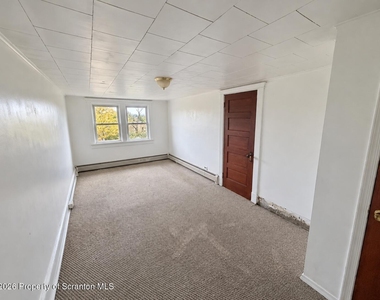 930 S Hanover Street - Photo Thumbnail 9