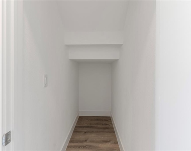 8455 Modano Place - Photo Thumbnail 10