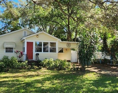 3701 47th Street N - Photo Thumbnail 7