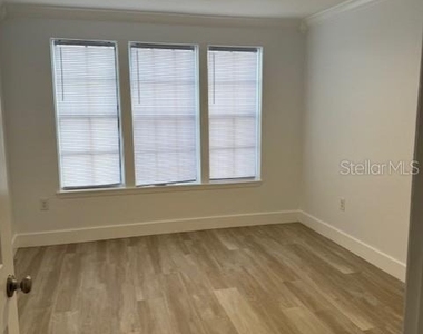 1000 W Horatio Street - Photo Thumbnail 11