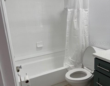 1000 W Horatio Street - Photo Thumbnail 12