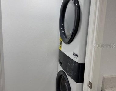 1000 W Horatio Street - Photo Thumbnail 13