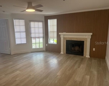 1000 W Horatio Street - Photo Thumbnail 6