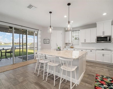 19399 Long Lake Ranch Blvd - Photo Thumbnail 3