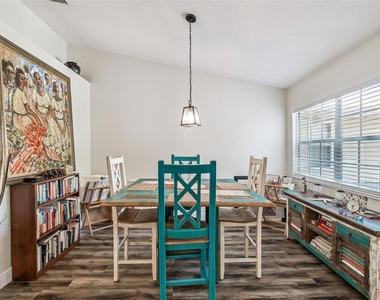 1627 Hammocks Avenue - Photo Thumbnail 5