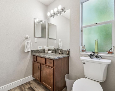 1627 Hammocks Avenue - Photo Thumbnail 19