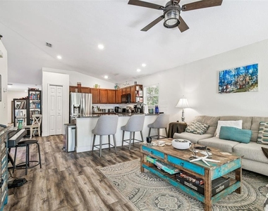1627 Hammocks Avenue - Photo Thumbnail 14