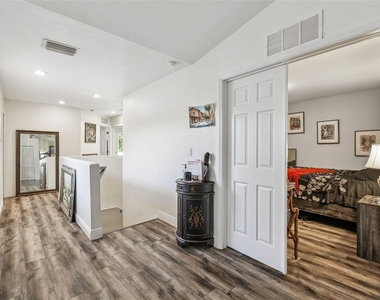 1627 Hammocks Avenue - Photo Thumbnail 29