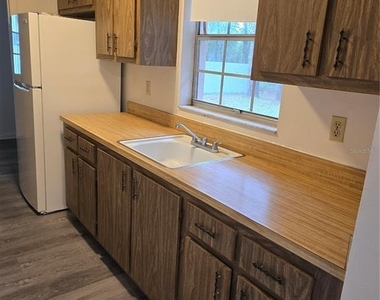 2259 W Menores Drive - Photo Thumbnail 7