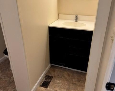 268 S 2nd Street - Photo Thumbnail 5
