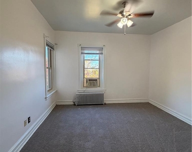 1559 Broadway Street - Photo Thumbnail 7