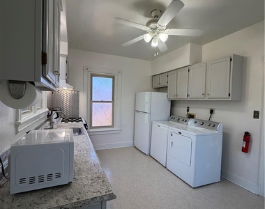 1559 Broadway Street - Photo Thumbnail 4