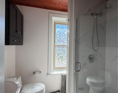 1559 Broadway Street - Photo Thumbnail 9