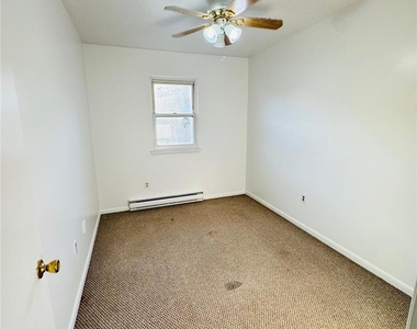 213 Old Forge Drive - Photo Thumbnail 9