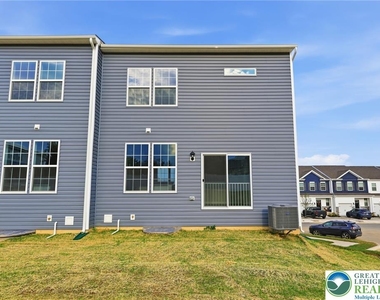 1074 Meadowlark Drive - Photo Thumbnail 31