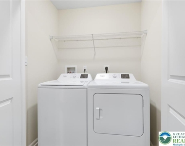 1076 Meadowlark Drive - Photo Thumbnail 24